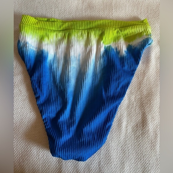 Soluna tie dye bottom - Picture 3 of 5